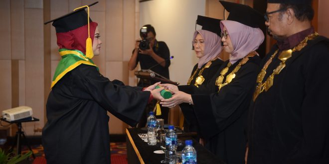 Dokumentasi Video Wisuda Dan Angkat Sumpah Angkatan XXVI AKPER Bina