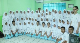 Mahasiswa Tingkat 2 Akper Bina Insan