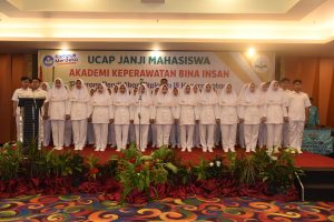 Ucap Janji Mahasiswa Angatan XXVIII Tahun Akademik 2022-2023
