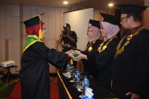 Wisuda dan Angkat Sumpah Angkatan XXVI AKPER Bina Insan