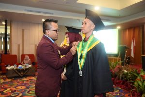 Wisuda dan Angkat Sumpah Angkatan XXVI AKPER Bina Insan