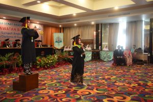 Wisuda dan Angkat Sumpah Angkatan XXVI AKPER Bina Insan