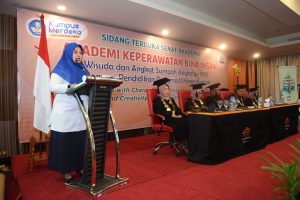 Wisuda dan Angkat Sumpah Angkatan XXVI AKPER Bina Insan