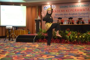Wisuda dan Angkat Sumpah Angkatan XXVI AKPER Bina Insan